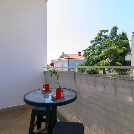 Apartment With A Parking Space - 19088
