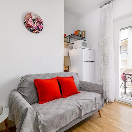 Apartment With A Parking Space - 19088